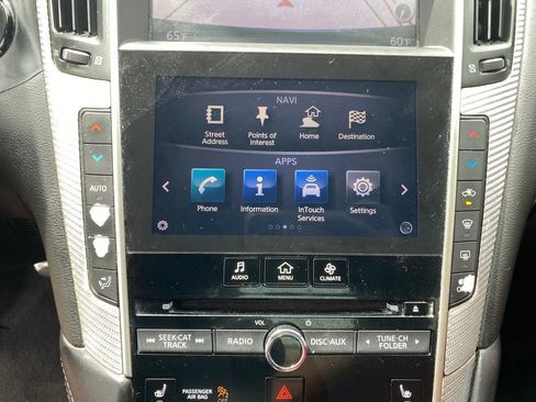 Used 2017 INFINITI Q60 3.0t Sport RWD image 34