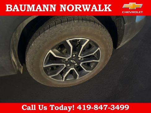 Used 2025 Chevrolet TrailBlazer ACTIV w/ Convenience Package AWD/4WD image 10