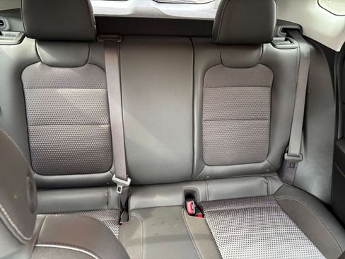 Used 2025 Chevrolet Trax LT image 33