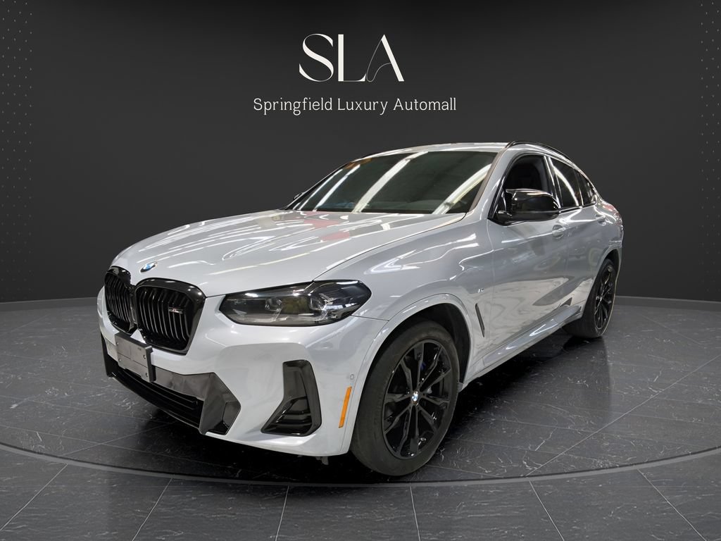 Used 2024 BMW X4 xDrive30i w/ Premium Enhanced Package AWD/4WD image 4