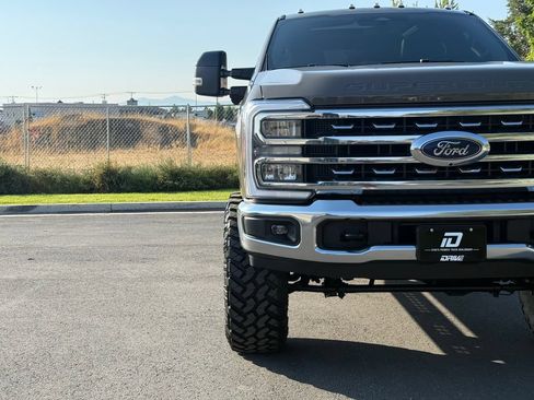 Used 2026 Ford F350 Lariat AWD/4WD image 4