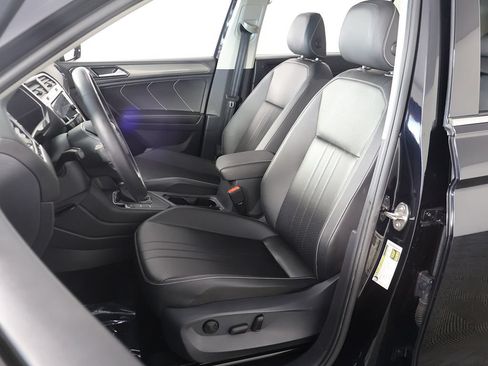 Used 2023 Volkswagen Tiguan SE FWD image 27