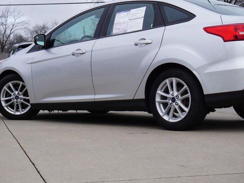 Used 2018 Ford Focus SE w/ Cold Weather Package image 13