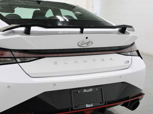 Used 2022 Hyundai Elantra N FWD image 8