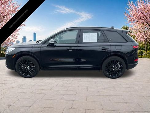 Used 2025 Lincoln Corsair Grand Touring w/ Equipment Group 301A AWD/4WD image 3