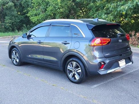 Used 2020 Kia Niro EX Premium FWD image 3