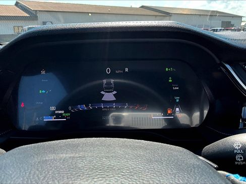 Used 2024 Jeep Grand Cherokee Trailhawk image 24