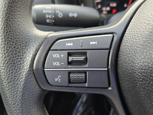 Used 2025 Honda Accord LX image 25