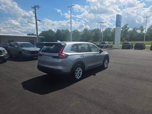 Certified 2023 Honda CR-V LX image 3