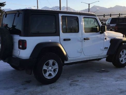 Certified 2022 Jeep Wrangler Unlimited Sport S image 8