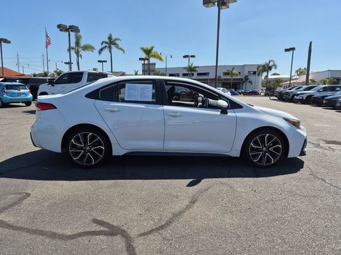 Used 2021 Toyota Corolla SE w/ SE Premium Package FWD image 9