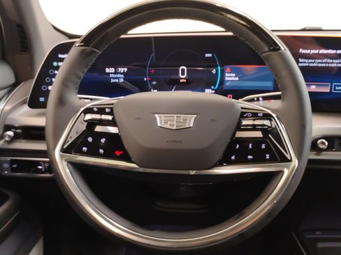 New 2026 Cadillac Vistiq Luxury w/ LPO, Floor Liner Package image 16