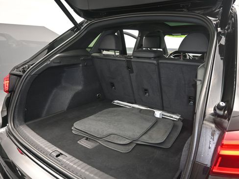 Used 2024 Audi Q3 2.0T Premium image 24