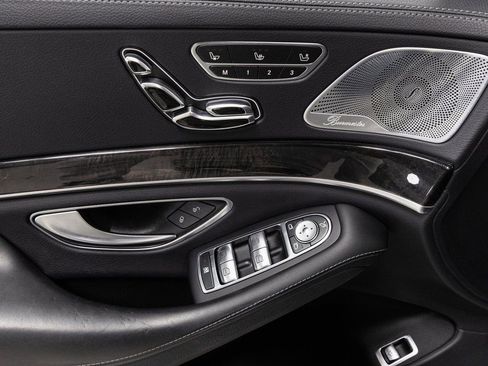 Used 2020 Mercedes-Benz S 560 4MATIC Sedan image 6
