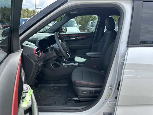 New 2026 Chevrolet TrailBlazer RS w/ Convenience Package image 2