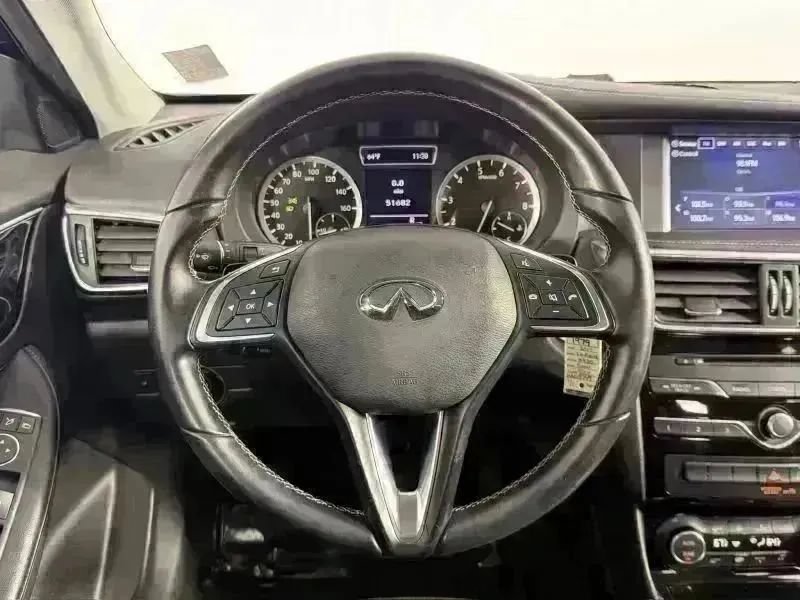Used 2017 INFINITI QX30 FWD image 27