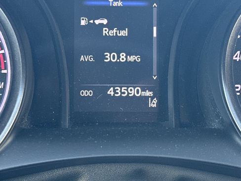 Used 2021 Toyota Camry SE FWD image 39