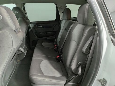 Used 2017 Chevrolet Traverse LT image 21