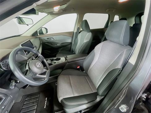 Used 2023 Nissan Rogue SV image 20