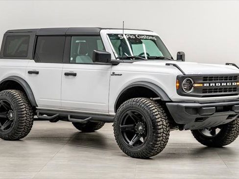 Used 2025 Ford Bronco Big Bend image 3