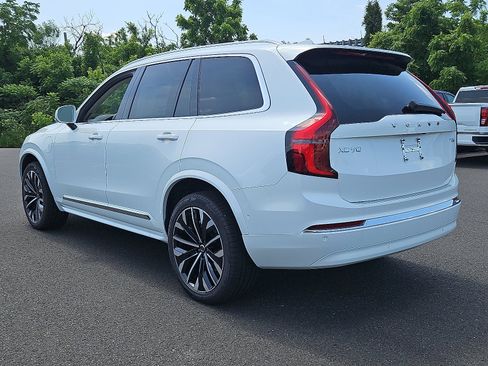 New 2026 Volvo XC90 T8 Ultra w/ Protection Package Premier image 4