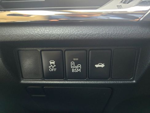 Used 2016 Toyota Avalon XLE Premium image 26