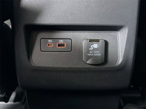 Used 2025 Nissan Frontier PRO-4X w/ Pro Convenience Package image 25