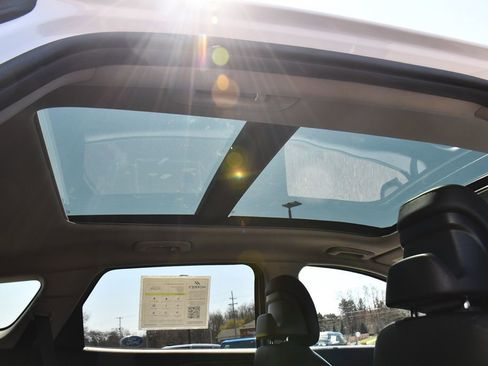 Used 2023 Kia Sportage SX image 16