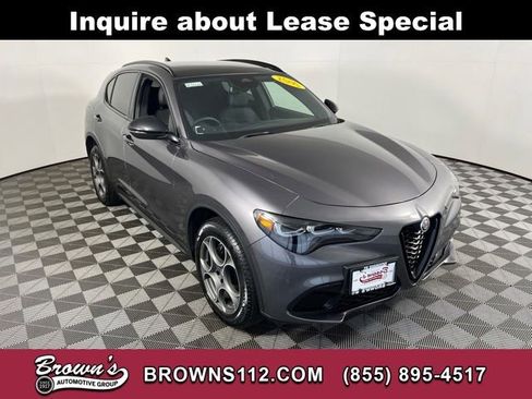 Used 2025 Alfa Romeo Stelvio Sprint w/ Convenience Package image 1