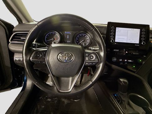 Used 2021 Toyota Camry SE FWD image 13