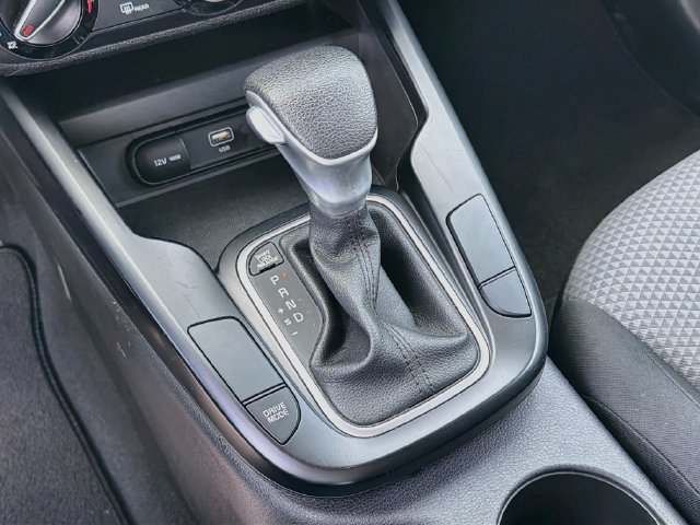 Used 2024 Kia Soul LX w/ Option Group 015 FWD image 16