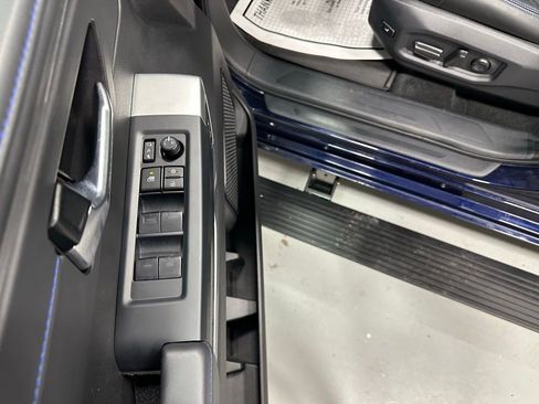 Used 2025 Toyota Tundra Platinum image 9