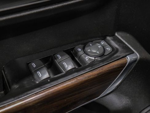 Used 2019 GMC Sierra 1500 SLT image 41