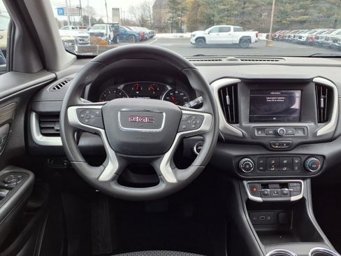 Used 2023 GMC Terrain SLE image 15