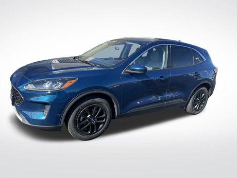 Used 2020 Ford Escape SE image 3