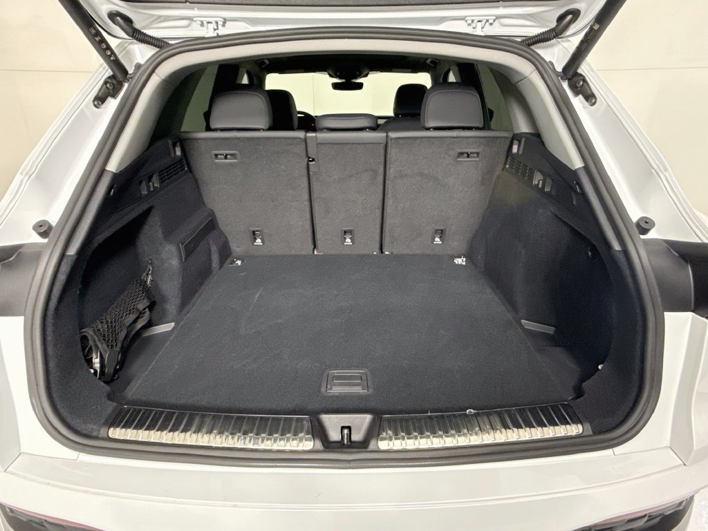 Certified 2025 Audi Q5 Premium w/ Convenience Package AWD/4WD image 28