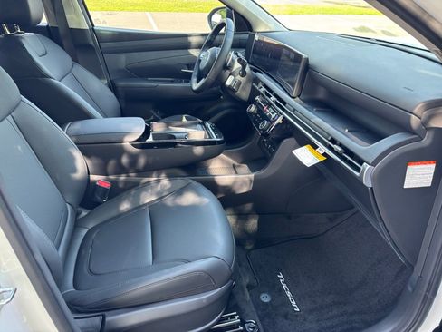 Certified 2025 Hyundai Tucson SEL image 28