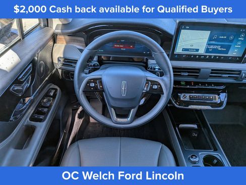 New 2026 Lincoln Corsair Reserve FWD image 18