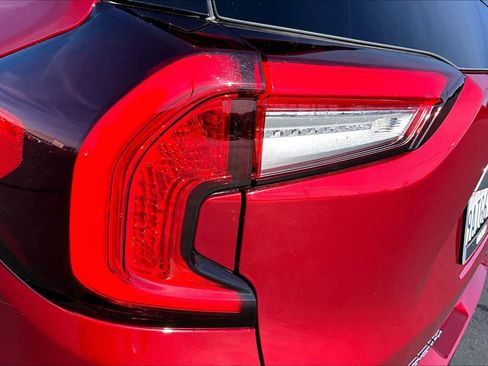 Used 2022 GMC Terrain SLE image 28