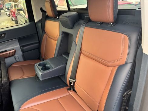 Used 2023 Ford Maverick Lariat w/ Lariat Luxury Package image 41