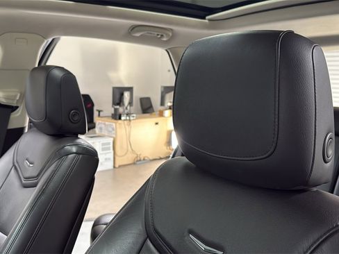 Used 2019 Cadillac XT5 Luxury image 13