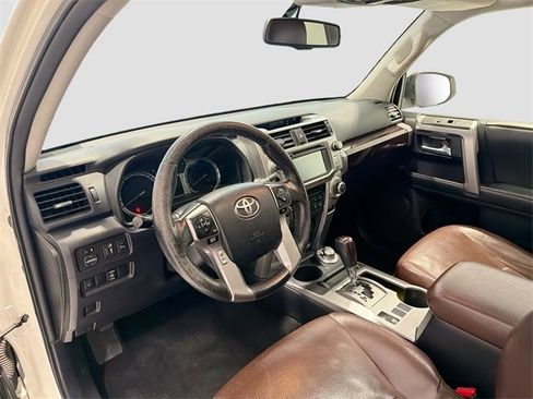 Used 2014 Toyota 4Runner Limited image 8