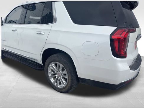 Used 2024 GMC Yukon SLT w/ SLT Premium Package AWD/4WD image 25