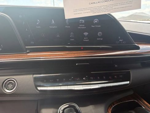 Certified 2024 Cadillac Escalade ESV Premium Luxury w/ Performance Package AWD/4WD image 16