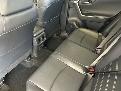 Used 2019 Toyota RAV4 Limited w/ Advanced Technology Package FWD image 14