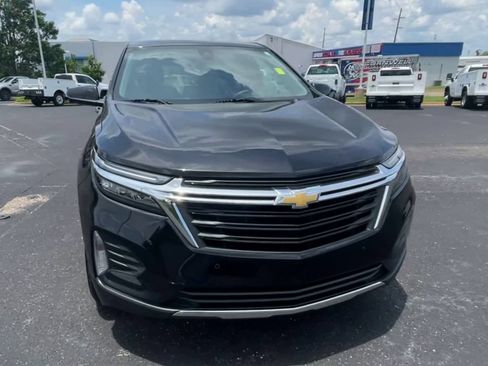 Used 2023 Chevrolet Equinox LT FWD image 3