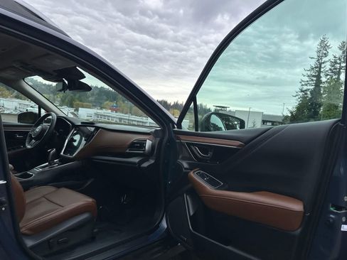 Used 2023 Subaru Outback Touring XT AWD/4WD image 16