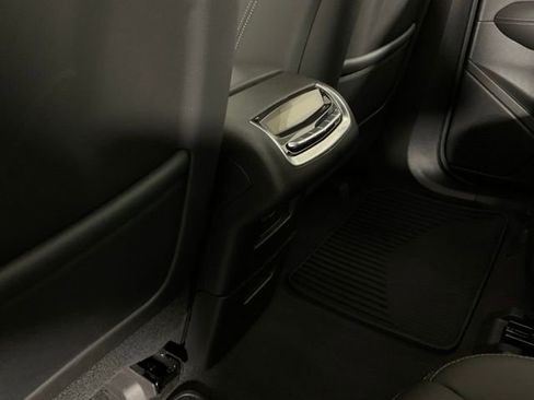 Certified 2024 Cadillac XT6 Premium Luxury image 15