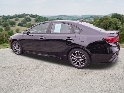 Used 2023 Kia Forte GT-Line w/ GT-Line Premium Package FWD image 7