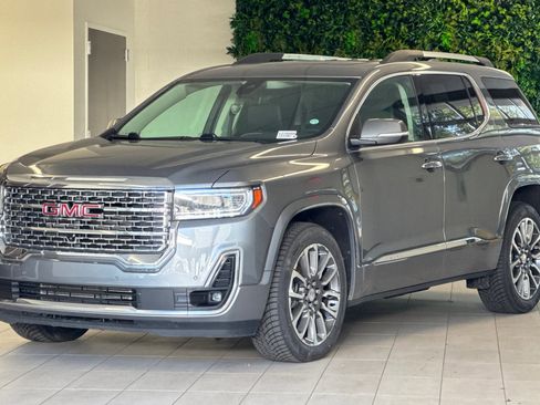 Used 2020 GMC Acadia Denali w/ Denali Ultimate Package image 8